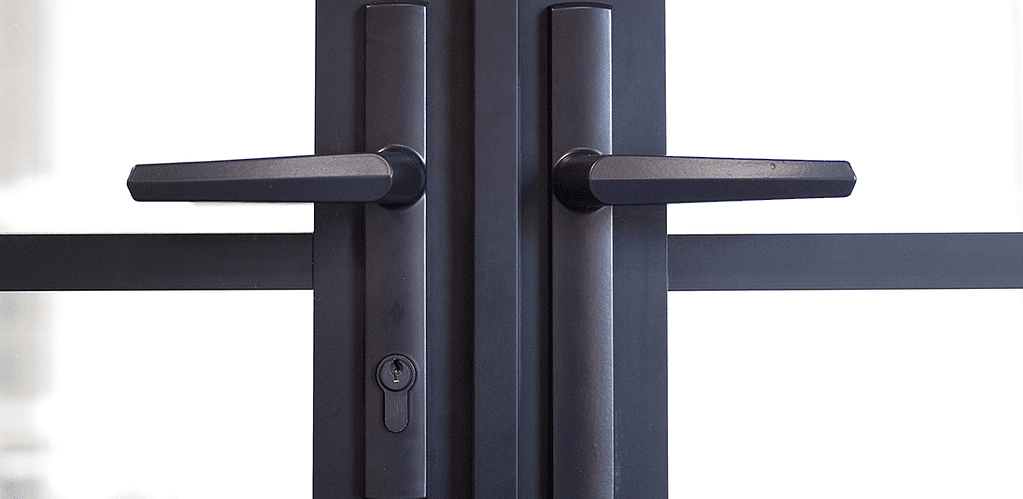 Swing Doors Handle