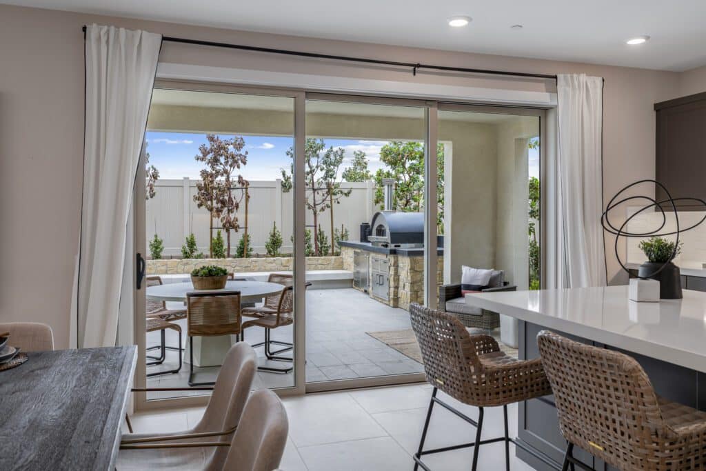 2750 Multi Slide Doors