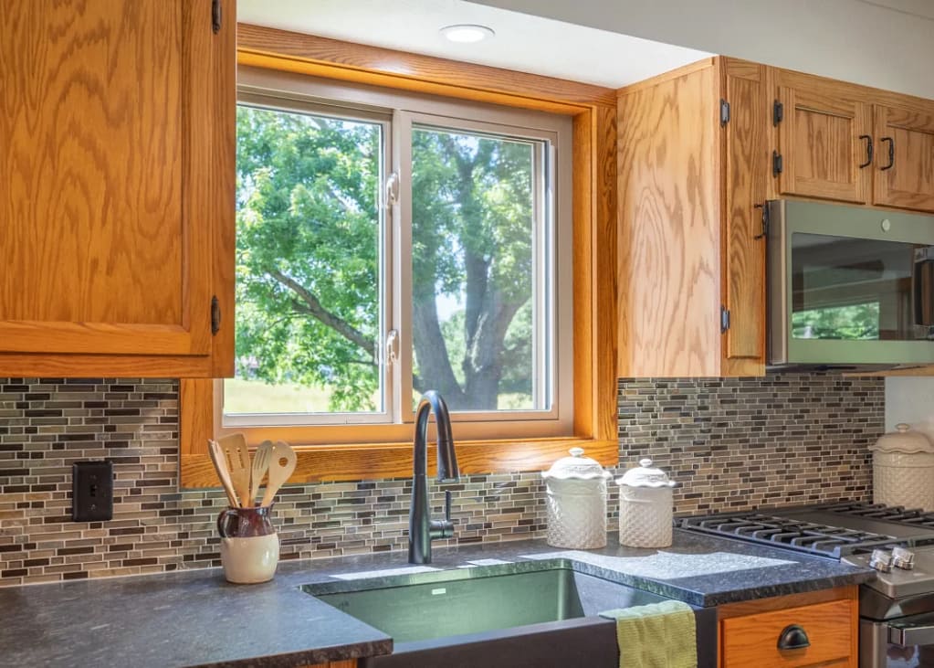 Aspect Slider Window in Sandstone DSC9778 HDR 1.jpg 1050x750 1