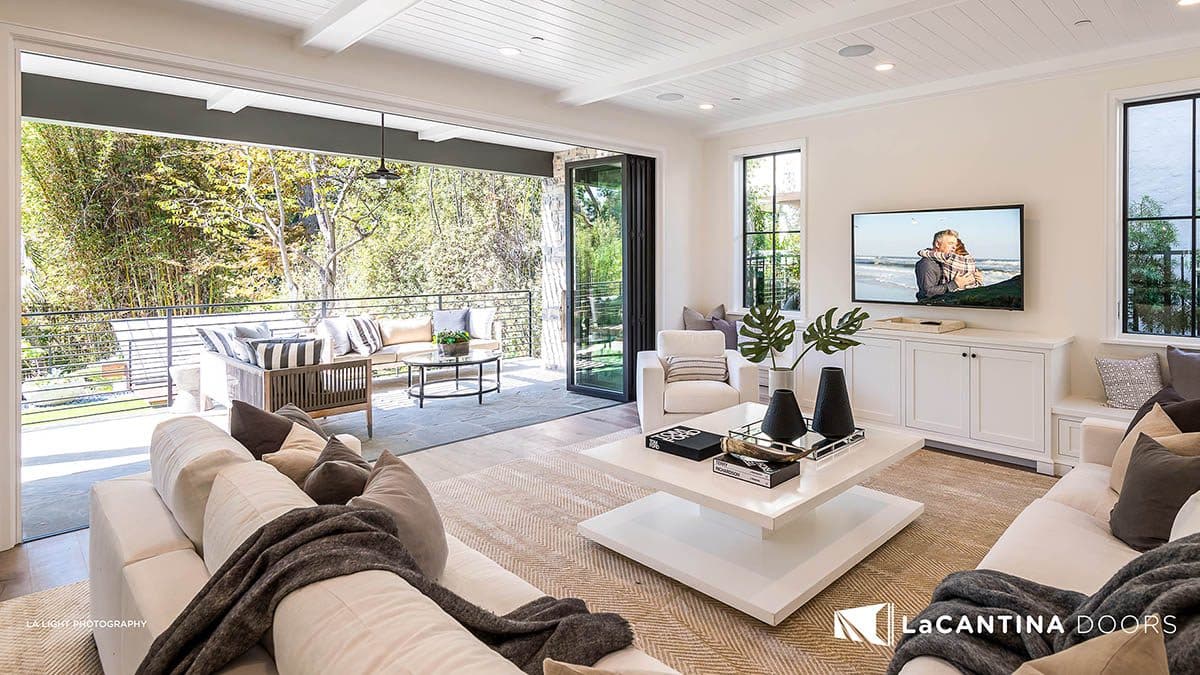 LaCantina Folding Doors